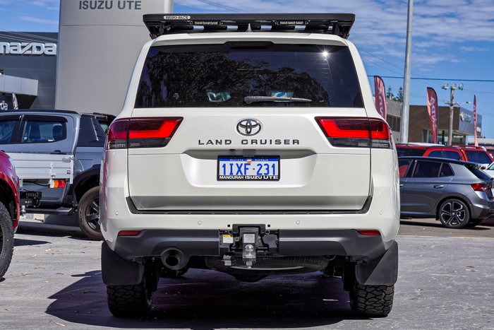 2022 Toyota Landcruiser VX
