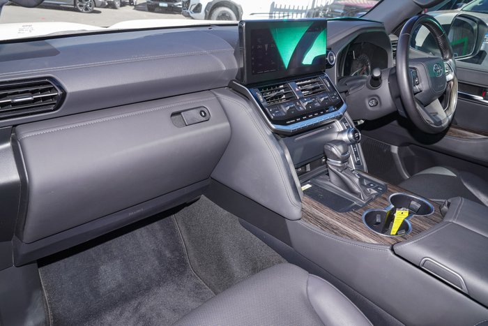 2022 Toyota Landcruiser VX