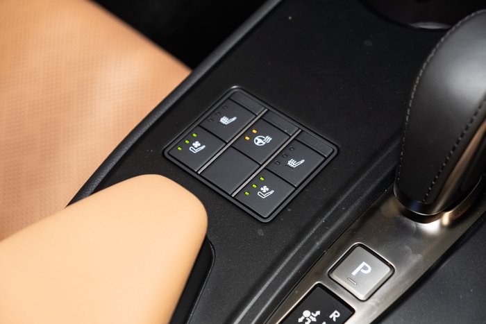 2024 Lexus UX300E Sports Luxury 71.4 kWh Li-ion batt Automatic SUV