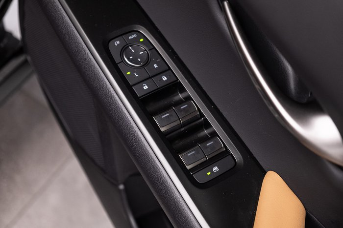 2024 Lexus UX300E Sports Luxury 71.4 kWh Li-ion batt Automatic SUV