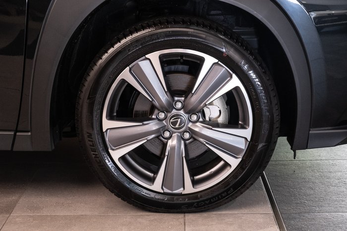 2024 Lexus UX300E Sports Luxury 71.4 kWh Li-ion batt Automatic SUV
