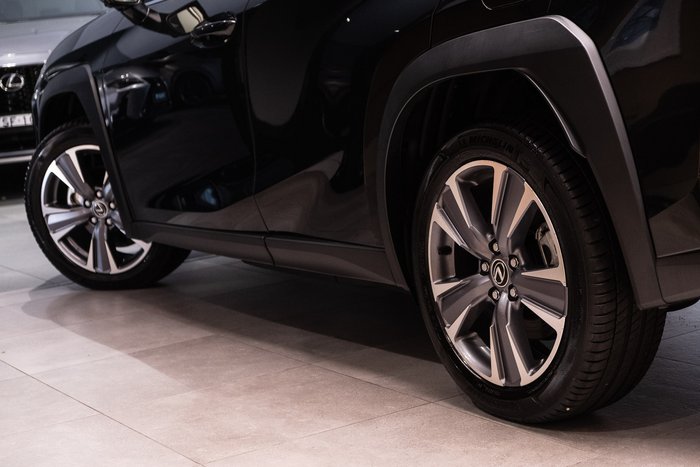 2024 Lexus UX300E Sports Luxury 71.4 kWh Li-ion batt Automatic SUV