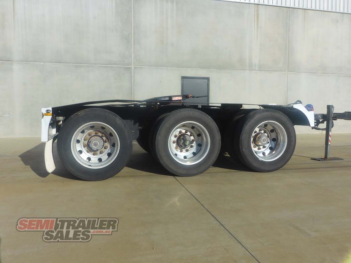 2017 PG & A Design Tri Axle Dolly