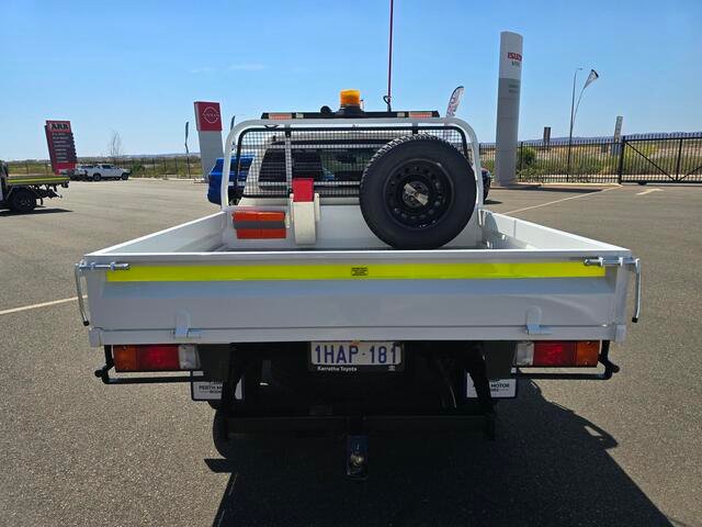 2020 TOYOTA Hilux 4X4 2.8L DSL D/C/C 6AT SR Glacier White