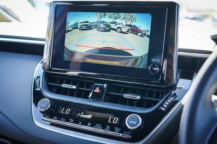 2025 Toyota COROLLA SX