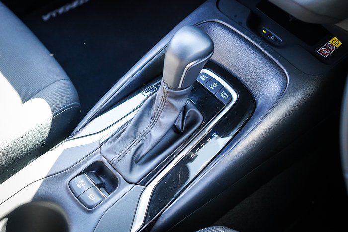 2025 Toyota COROLLA SX