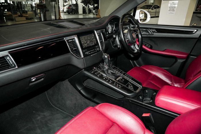 2016 Porsche Macan S