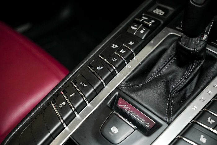 2016 Porsche Macan S