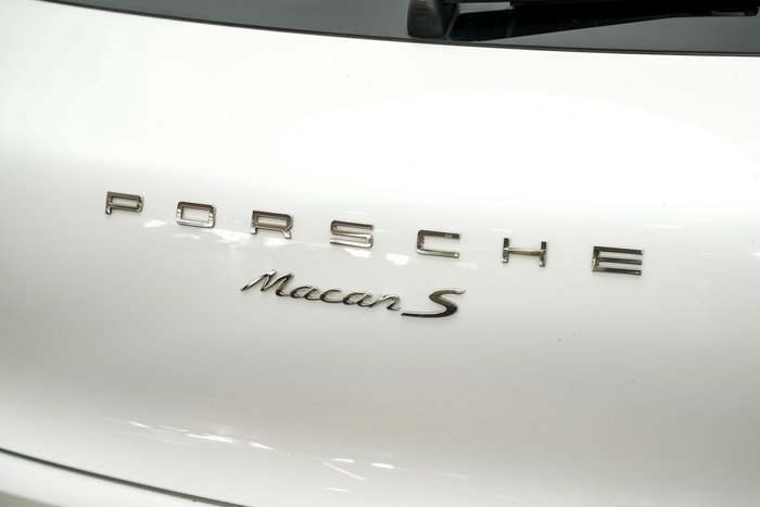 2016 Porsche Macan S