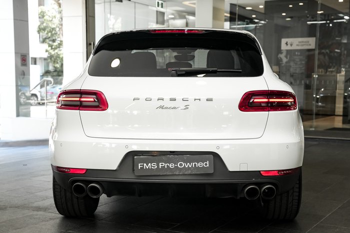 2016 Porsche Macan S