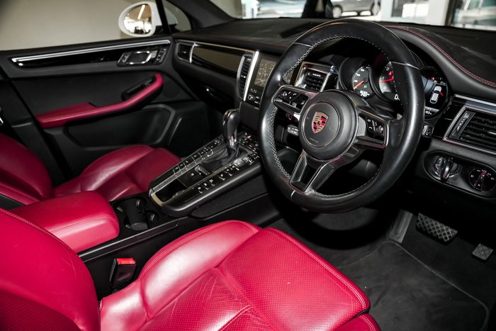 2016 Porsche Macan S