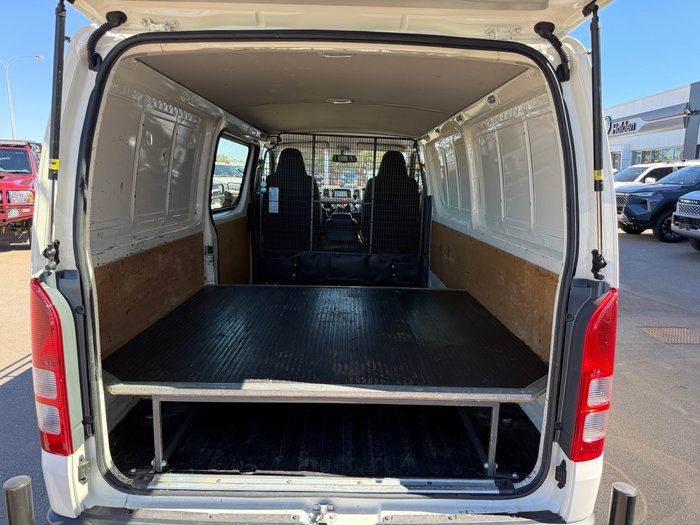 2019 Toyota HIACE LWB