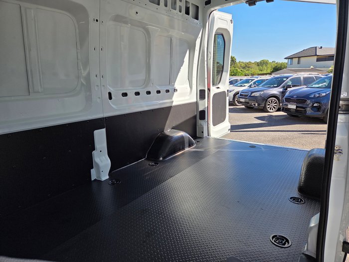 2023 LDV DELIVER 9 LWB HR AUTO OPT WHITE