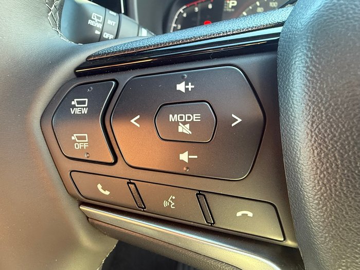 2025 Isuzu MU-X X-TERRAIN