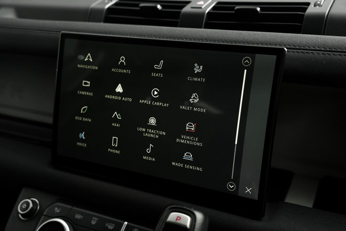 2023 Land Rover Defender 110 P300