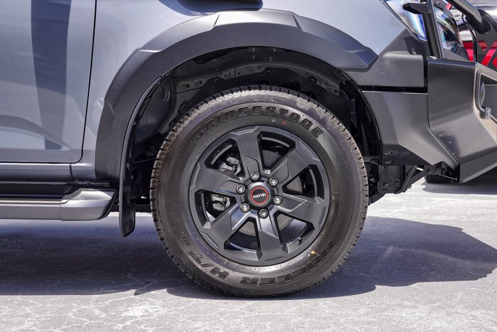 2025 Isuzu D-MAX X-TERRAIN