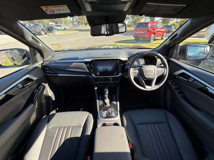 2026 Isuzu MU-X X-TERRAIN