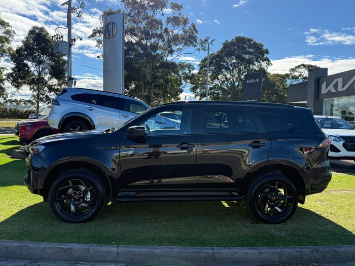 2026 Isuzu MU-X X-TERRAIN