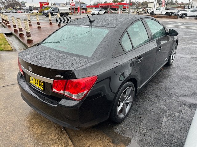 2016 HOLDEN CRUZE SRI