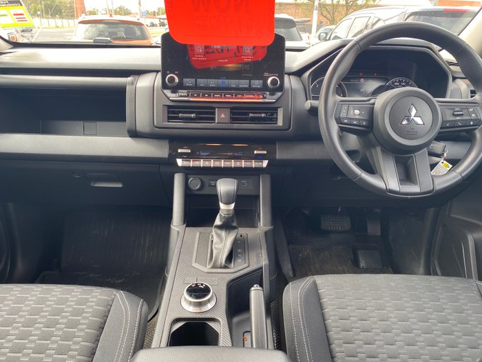 2024 MITSUBISHI Triton GLX+