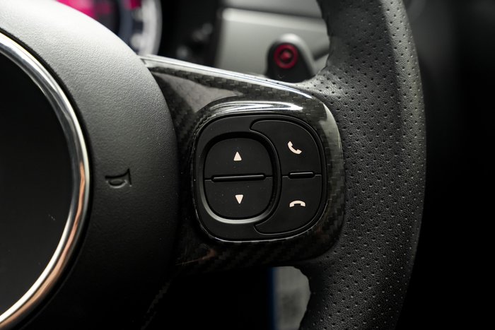 2022 Abarth 695 Competizione