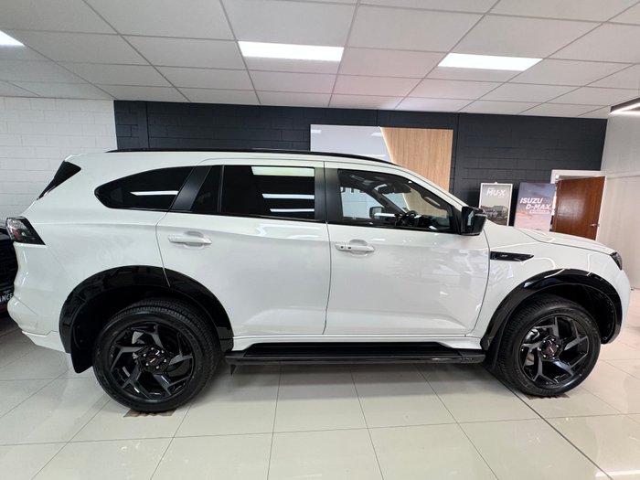 2026 ISUZU MU-X XT