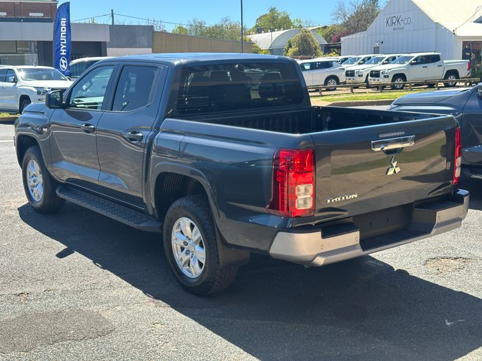 2025 MITSUBISHI TRITON GLX+