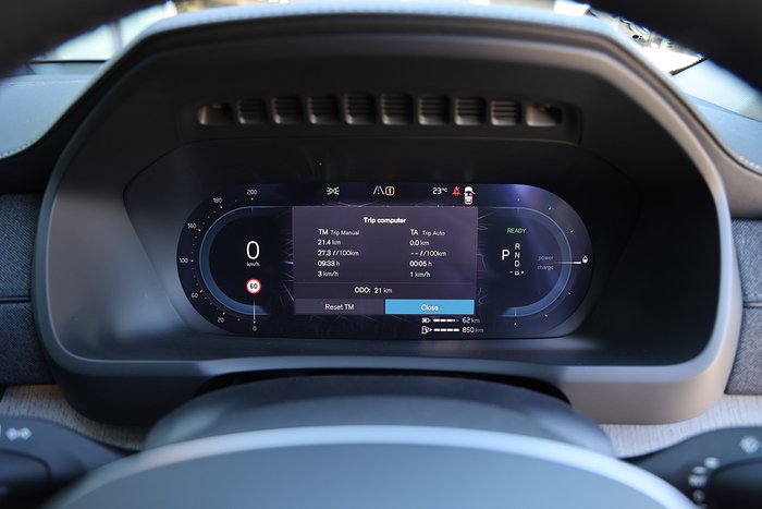 2025 Volvo XC90 Ultra T8 Plug-In Hybrid