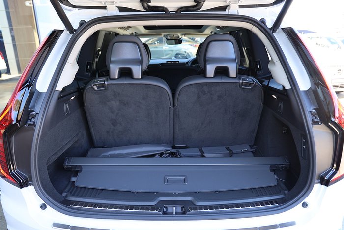2025 Volvo XC90 Ultra T8 Plug-In Hybrid