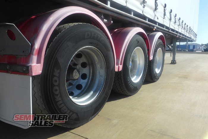 2008 Vawdrey 22 Pallet Curtainsider