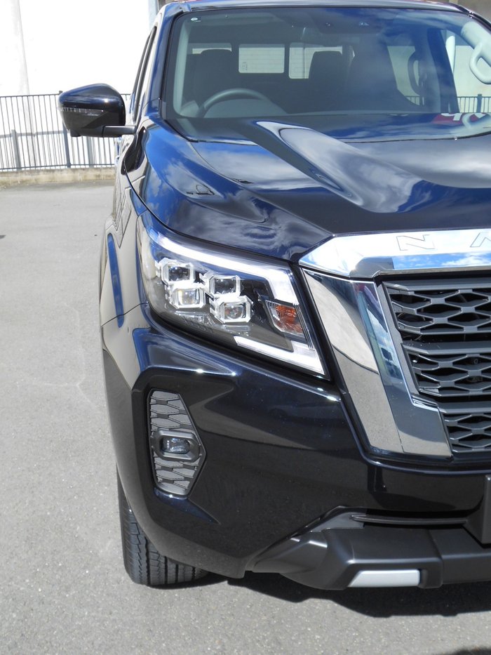 2025 Nissan Navara ST-X