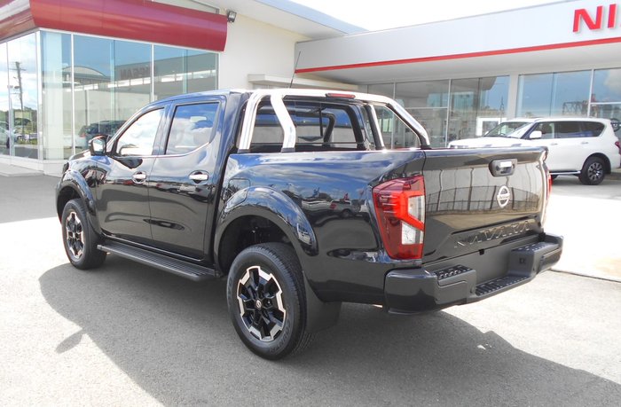 2025 Nissan Navara ST-X