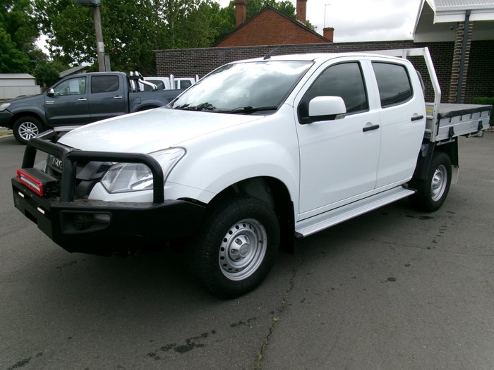 2019 ISUZU D-MAX SX (4x4)