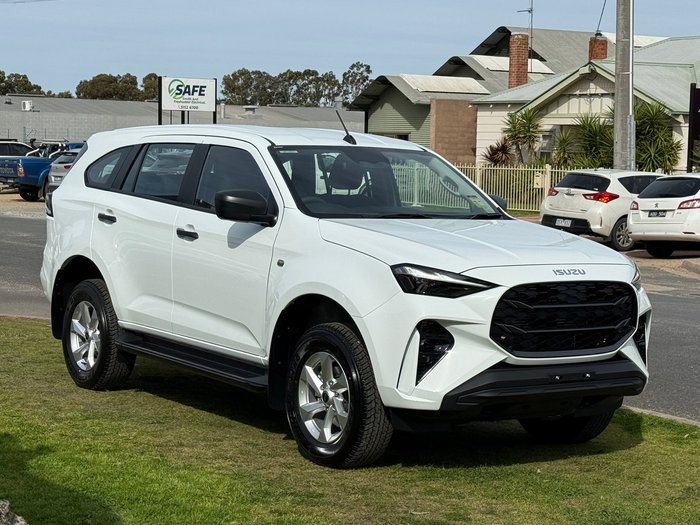 2026 Isuzu MU-X