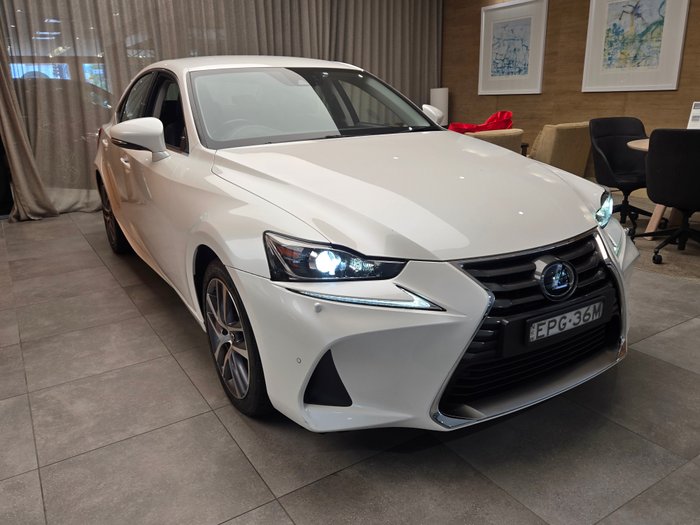 2018 Lexus IS300 Luxury 2.0L Turbo Automatic Sedan