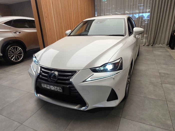 2018 Lexus IS300 Luxury 2.0L Turbo Automatic Sedan
