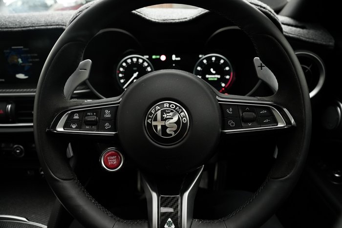 2023 Alfa Romeo Stelvio Quadrifoglio