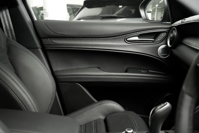 2023 Alfa Romeo Stelvio Quadrifoglio