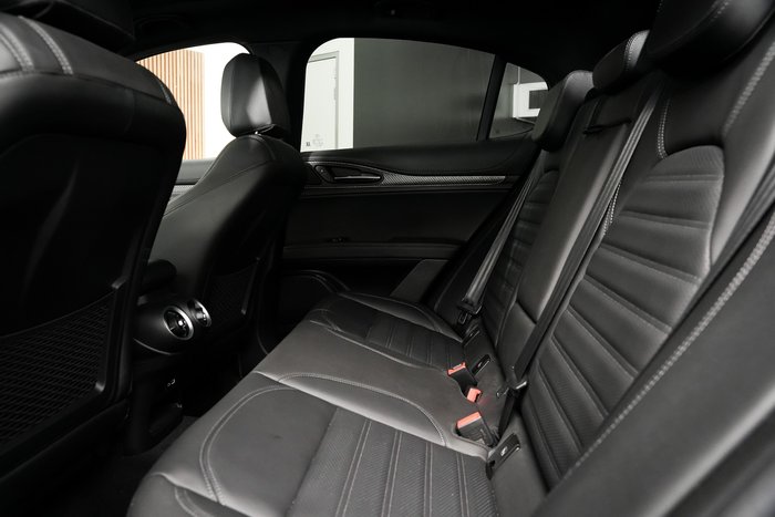 2023 Alfa Romeo Stelvio Quadrifoglio