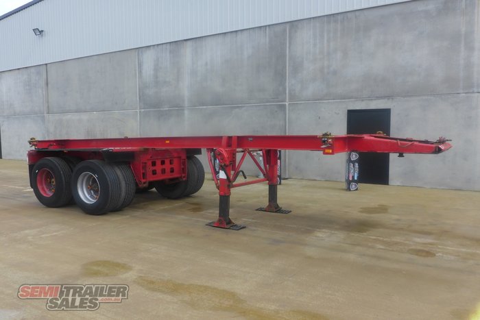 1987 Fruehauf 20FT Skel Trailer