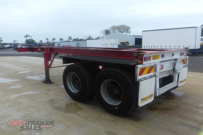 1987 Fruehauf 20FT Skel Trailer