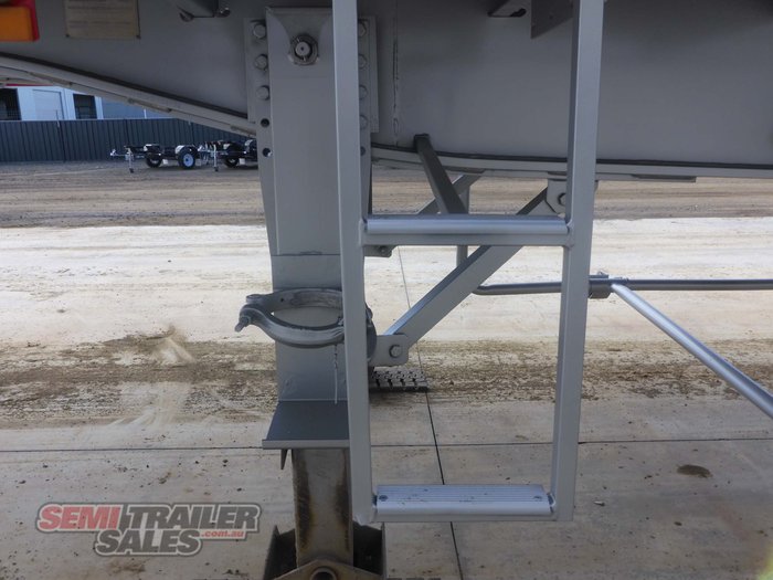 2002 Krueger 22 Pallet Flat Top Road Train Lead