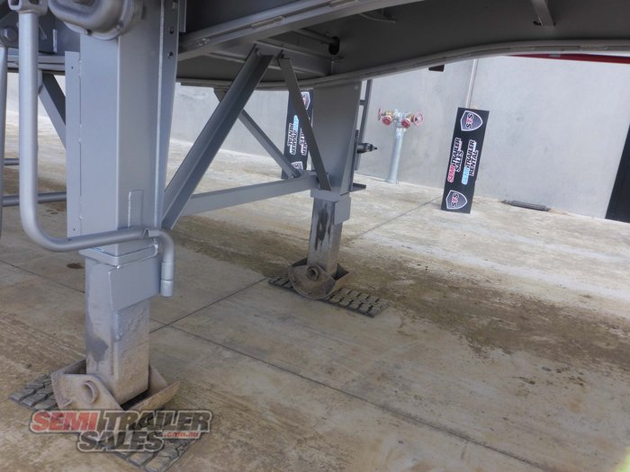 2002 Krueger 22 Pallet Flat Top Road Train Lead