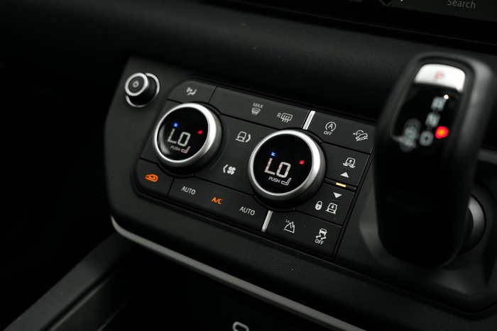 2023 Land Rover Defender 110 D300 SE