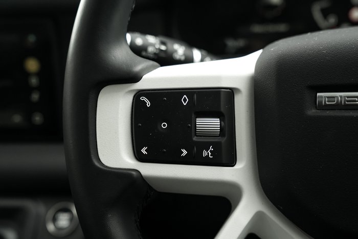 2023 Land Rover Defender 110 D300 SE