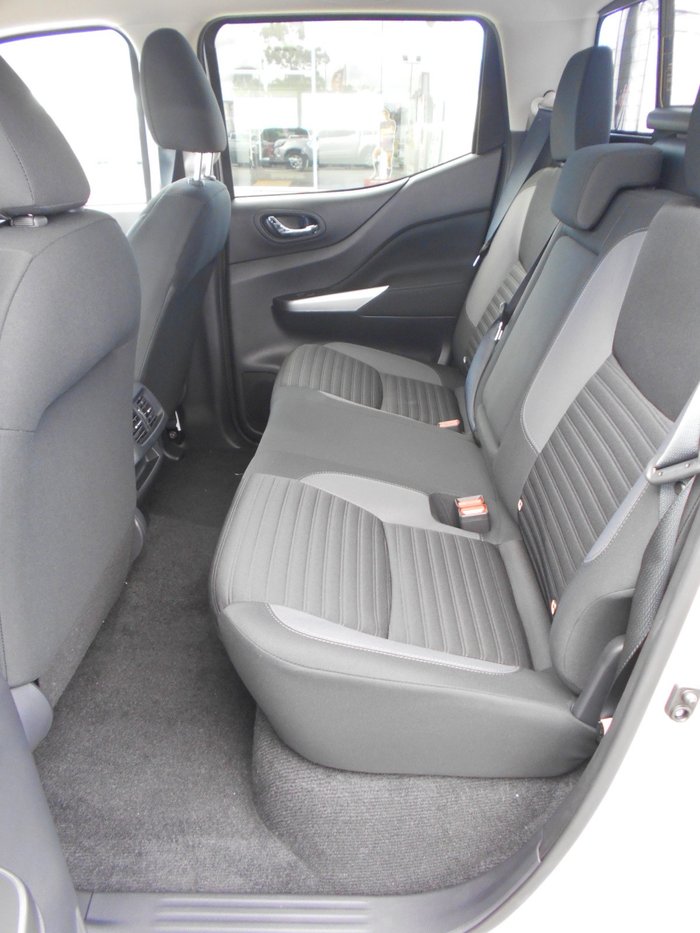 2025 Nissan Navara ST