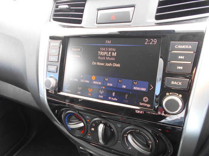 2025 Nissan Navara ST