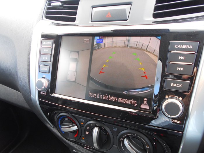 2025 Nissan Navara ST