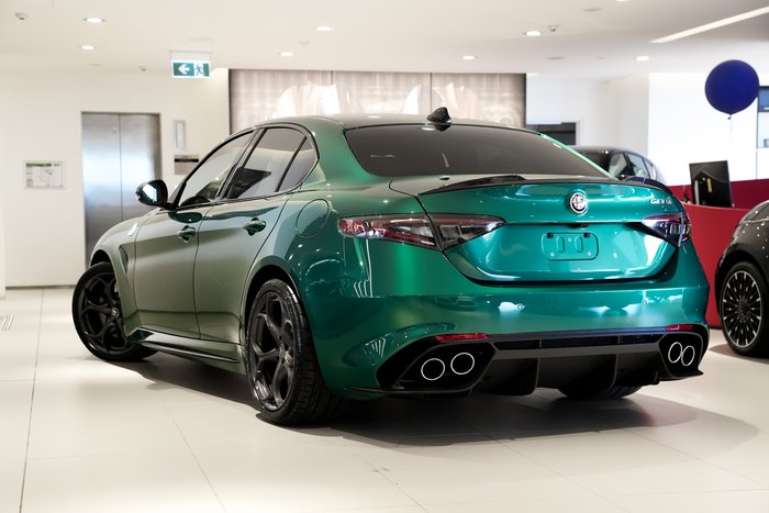 2025 Alfa Romeo Giulia Quadrifoglio