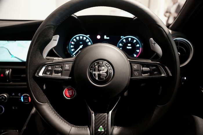 2025 Alfa Romeo Giulia Quadrifoglio